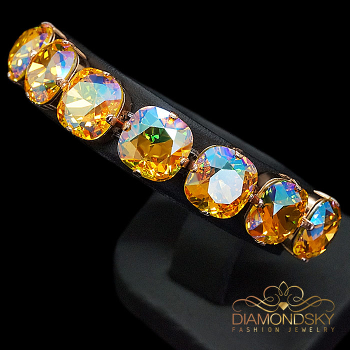 Aproce „Žilbinošais Mirdzums“ ar Swarovski™ kristāliem