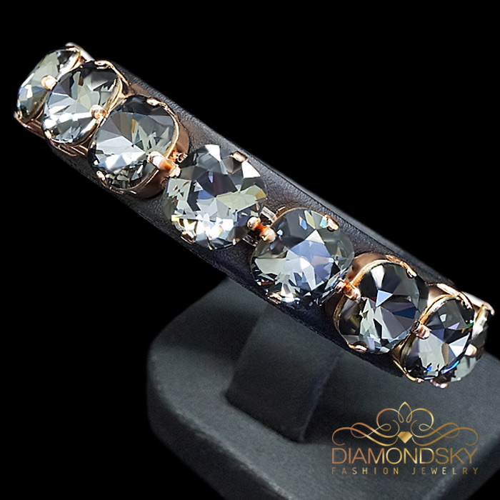 Aproce „Žilbinošais Mirdzums“ ar Swarovski™ kristāliem