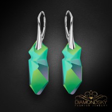 Sudraba auskari „Kaputt (Scarabaeus Green)“ ar Swarovski™ kristāliem