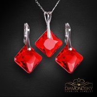 Sudraba komplekts sievietēm „Vizuļošana (Light Siam)“ ar Swarovski® kristāliem