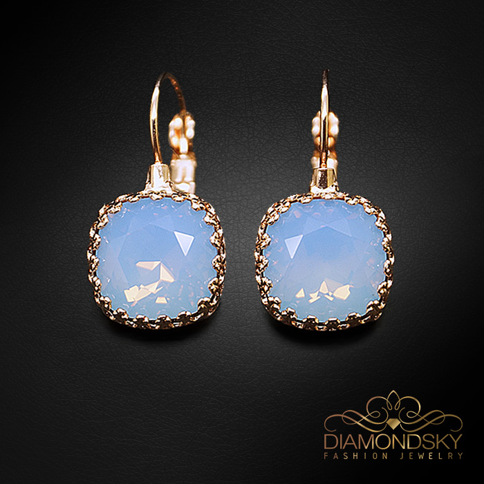 Auskari „Vintage V (Air Blue Opal)“ ar Swarovski® kristāliem