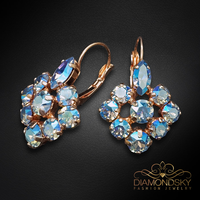 Auskari „Greznība (Light Sapphire Shimmer)“ ar Swarovski™ kristāliem