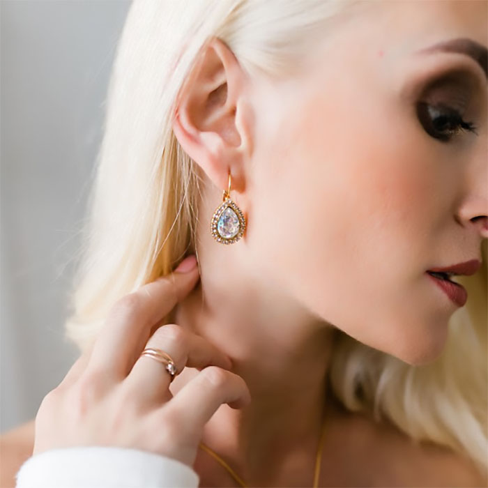 Auskari „Debesu Piliens (White Patina)” ar Swarovski™ kristāliem
