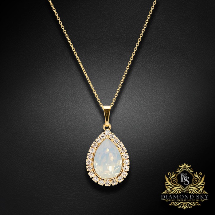 Komplekts sievietēm „Debesu Piliens (White Opal)“ ar Swarovski® kristāliem