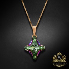 Kulons „Crystal Rhombus II (Peridot Scarabaeus Green)“ ar Swarovski® kristāliem