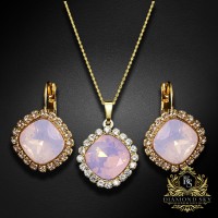Komplekts „Apžilbinošs Spīdums III (Rose Water Opal)“ ar Swarovski™ kristāliem