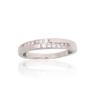 Серебряное кольцо 925 пробы с цирконами «Кристальная Дорожка VII»