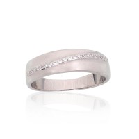 Серебряное кольцо 925 пробы с цирконами «Кристальная Дорожка IV»